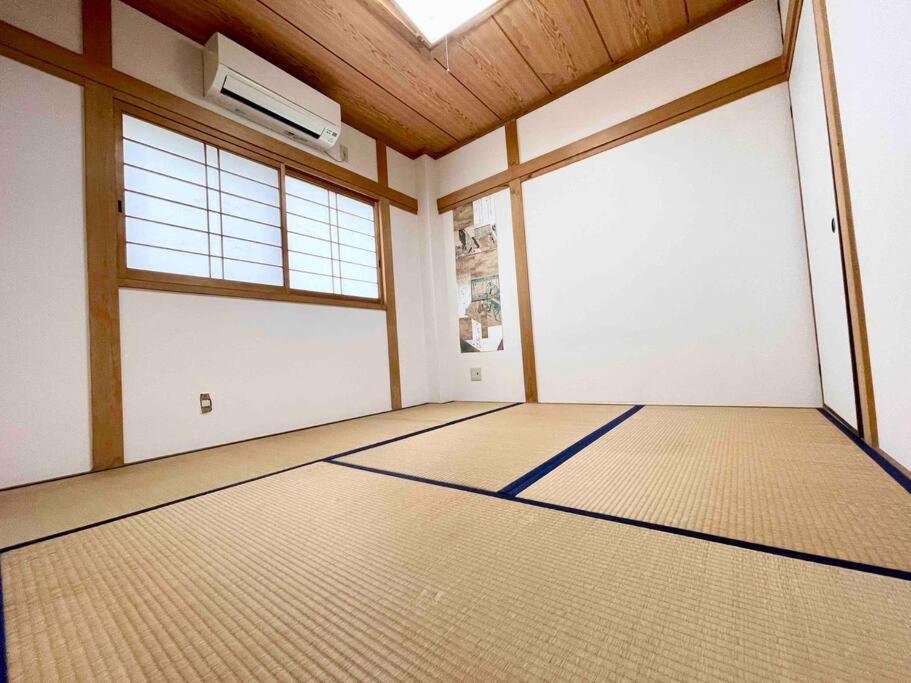 鶴橋駅徒歩2分 トイレ浴室複数あり3階建て一軒家車庫付き Apartment โอซาก้า ภายนอก รูปภาพ