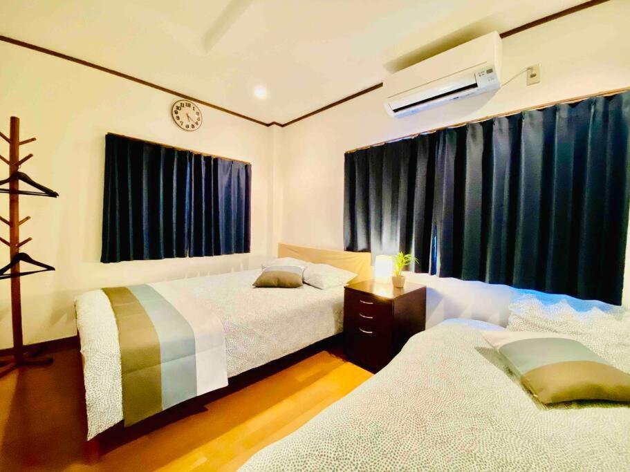 鶴橋駅徒歩2分 トイレ浴室複数あり3階建て一軒家車庫付き Apartment โอซาก้า ภายนอก รูปภาพ